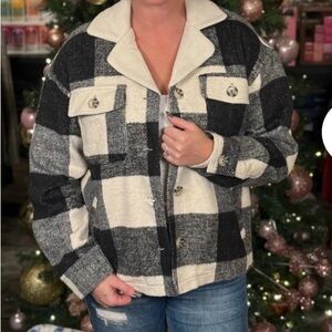 Thread & Supply Women's Black & Cream Plaid Button-Up Shacket